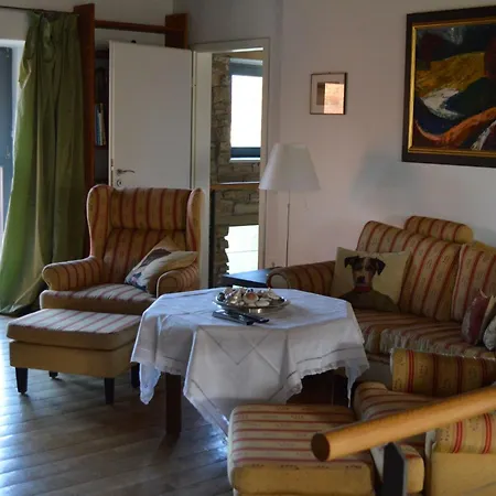 Hébergement de vacances In Mit Grossem Garten By Interhome *