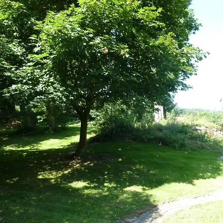 In Mit Grossem Garten By Interhome * Weenzen